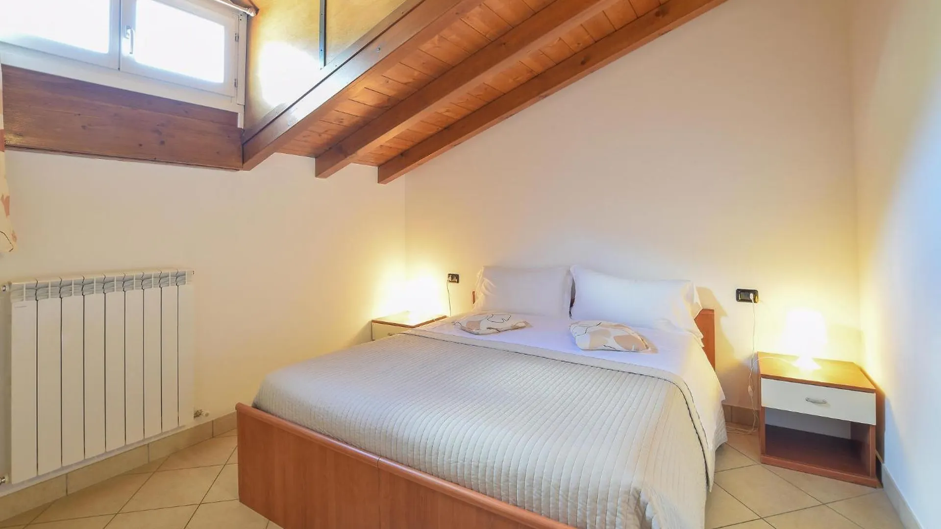 Cozy Apartment In Domaso With Kitchen Italy